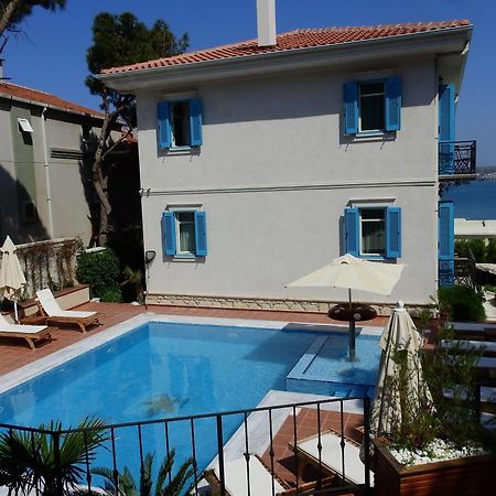 Karamela Hotel Ayvalik Exterior photo