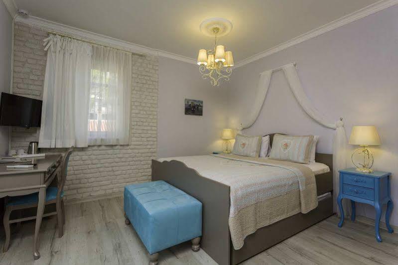 Karamela Hotel Ayvalik Exterior photo