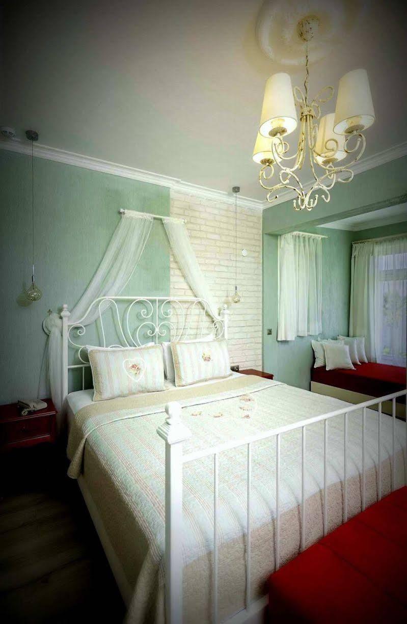Karamela Hotel Ayvalik Exterior photo